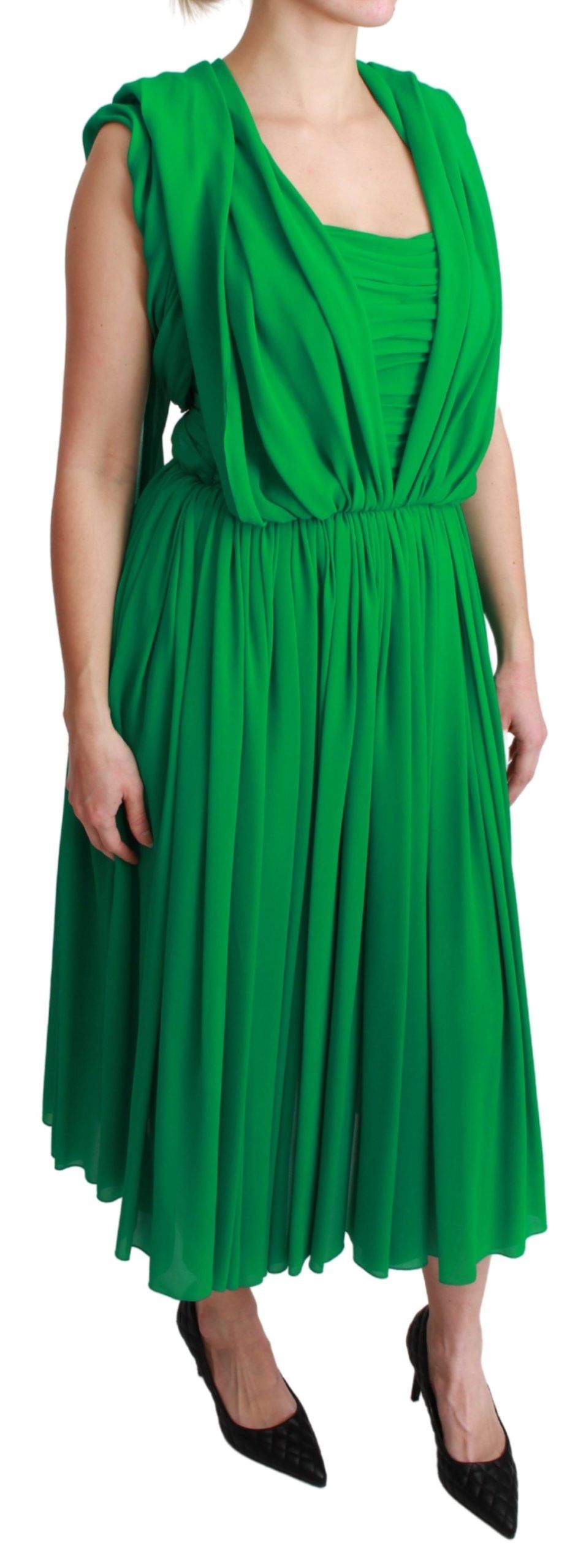 - Elegant Sleeveless Pleated Silk Maxi Dress