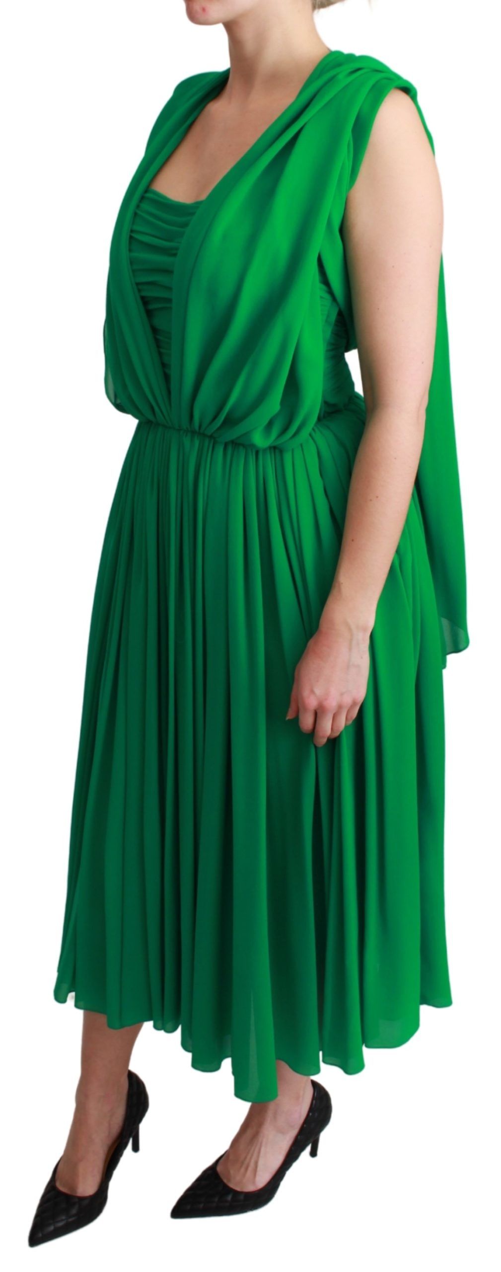 - Elegant Sleeveless Pleated Silk Maxi Dress
