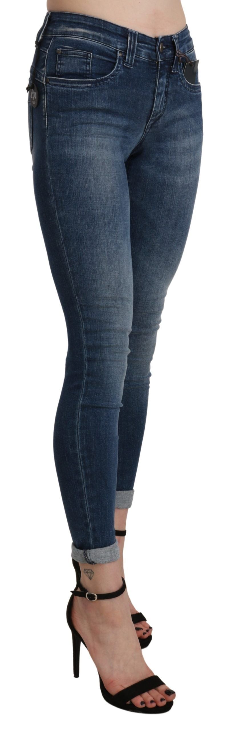 - Chic Blue High Waist Cropped Jeans