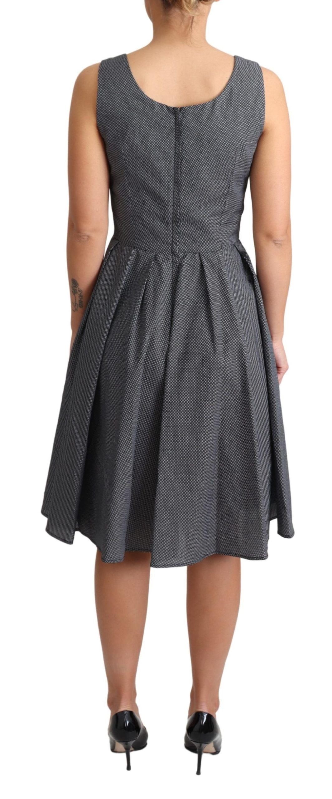 - Elegant Sleeveless Polka Dot A-Line Dress