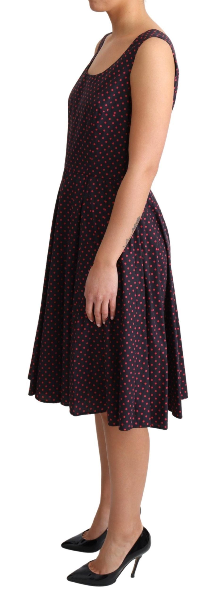 - Chic Polka Dotted A-Line Sleeveless Dress