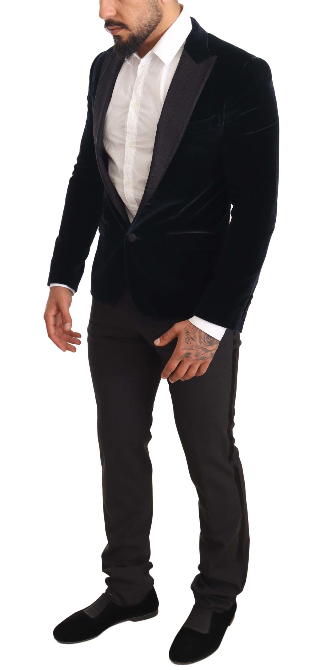 - Elegant Two-Piece Velvet Suit in Blue