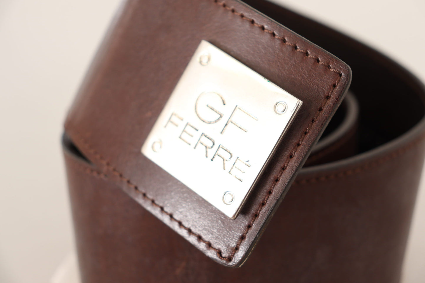 - Elegant Black Leather Fashion Belt