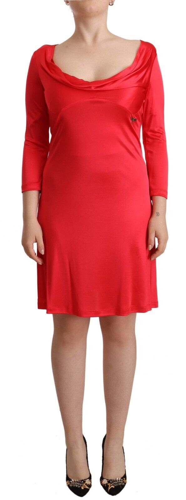 - Elegant Red Knee-Length Sheath Dress