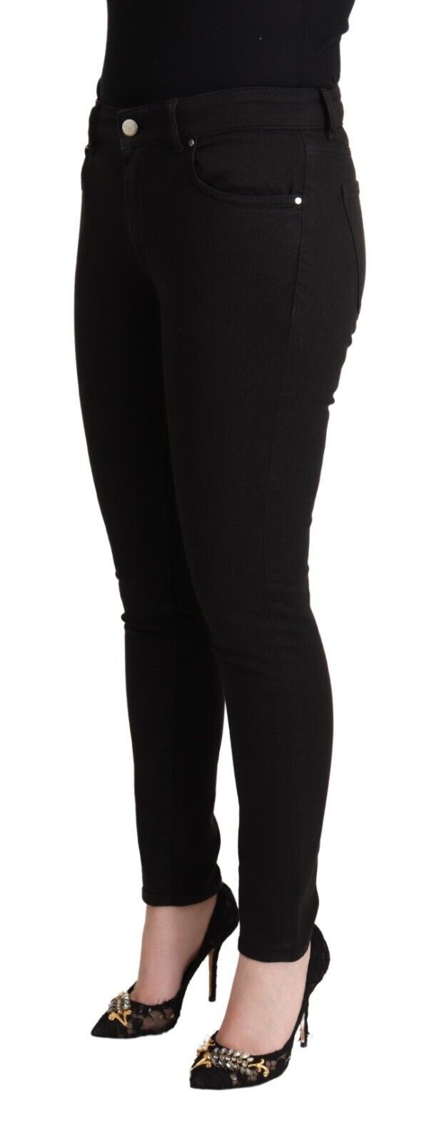 - Chic Slim Fit Black Denim Jeans