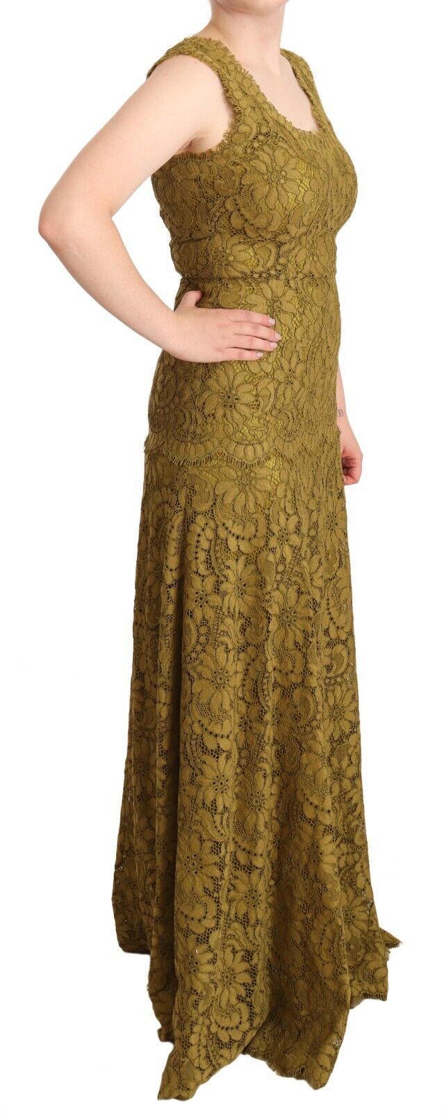 - Elegant Lace Floor-Length Sleeveless Gown