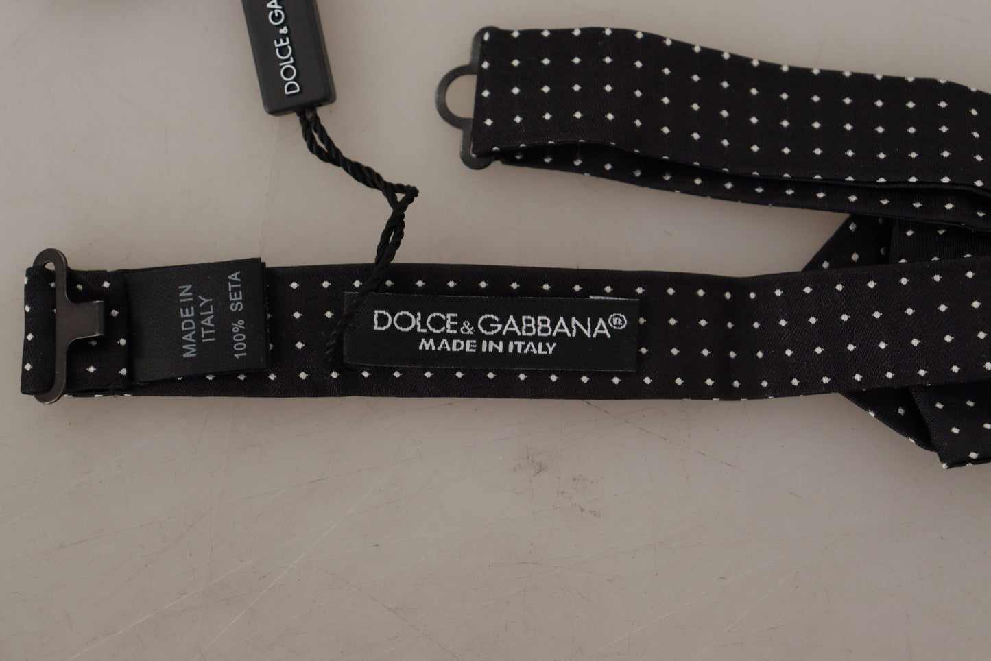 - Exquisite Silk Polka Dot Bow Tie