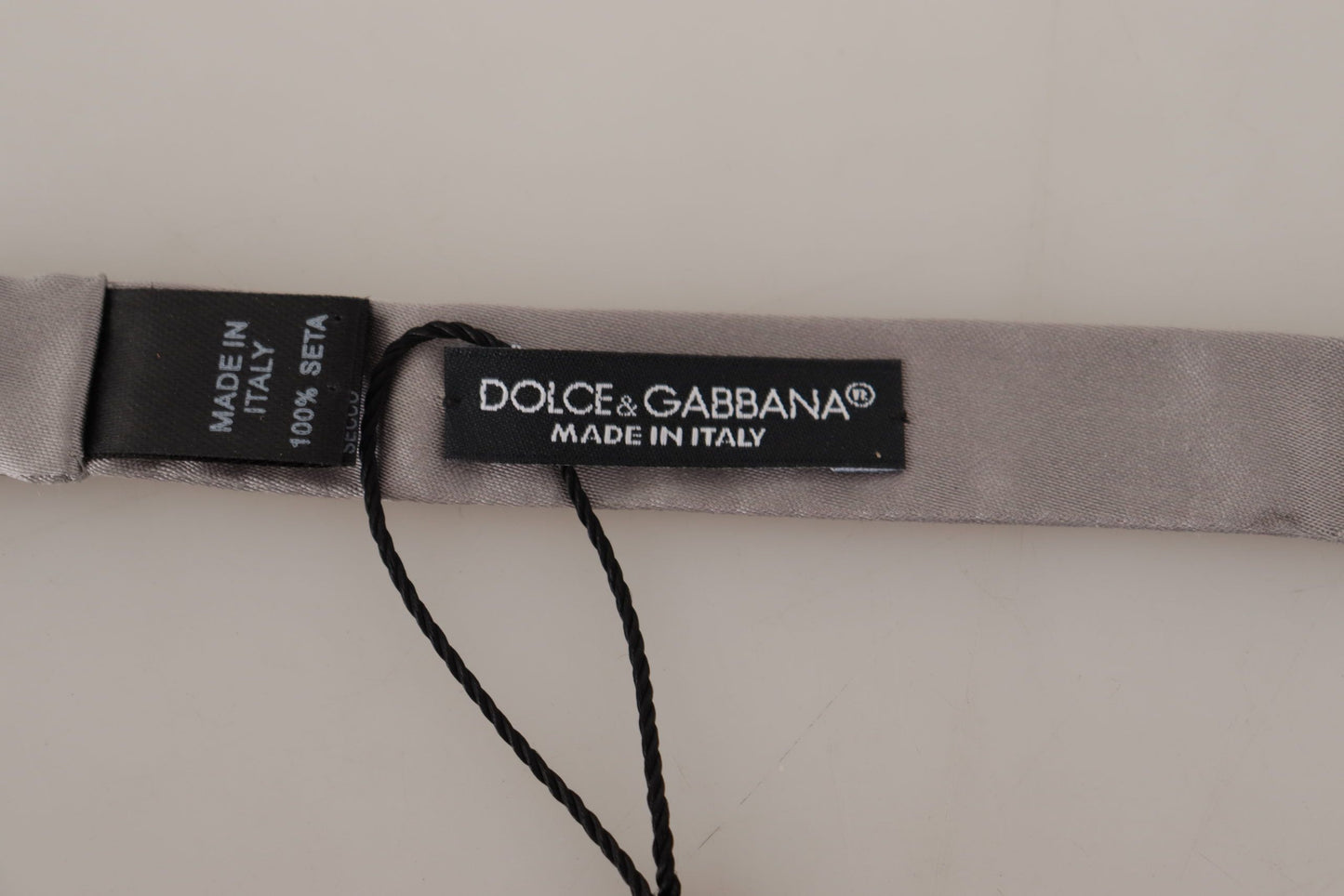 - Elegant Silver Silk Bow Tie for Sophisticated Evening