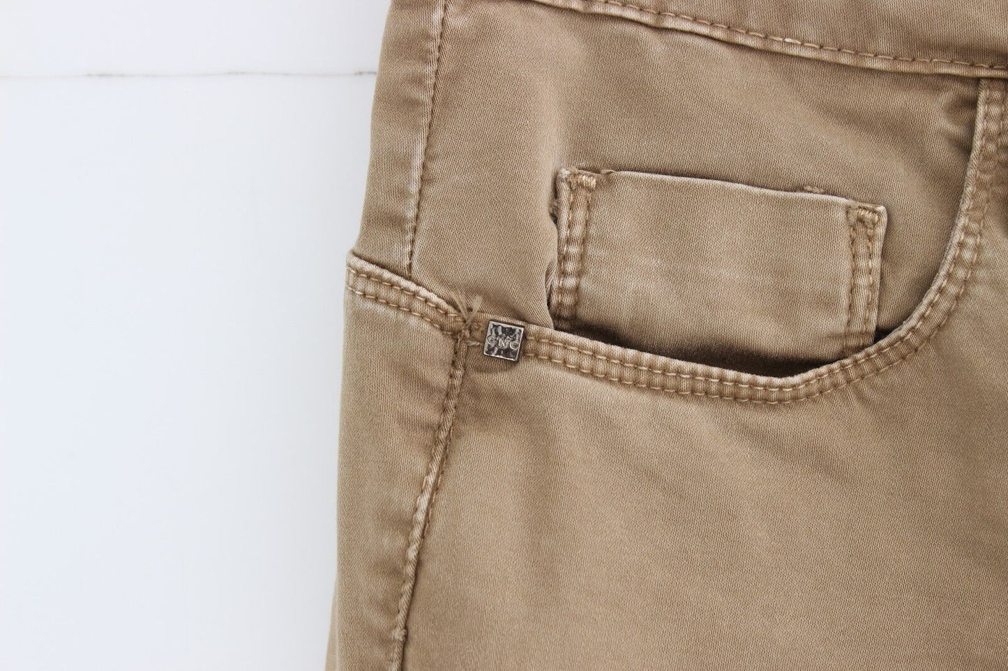 - Chic Beige Straight Leg Fashion Jeans