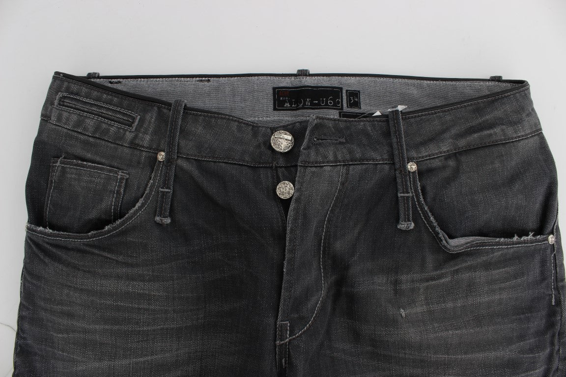 - Elevate Your Style with Timeless Gray Jeans