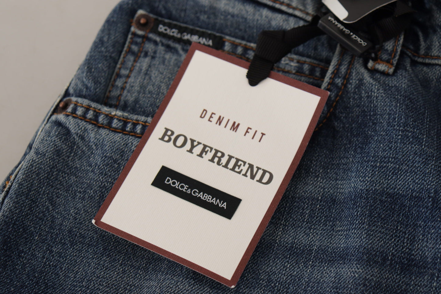 - Chic Boyfriend Cut Mid Waist Denim Jeans