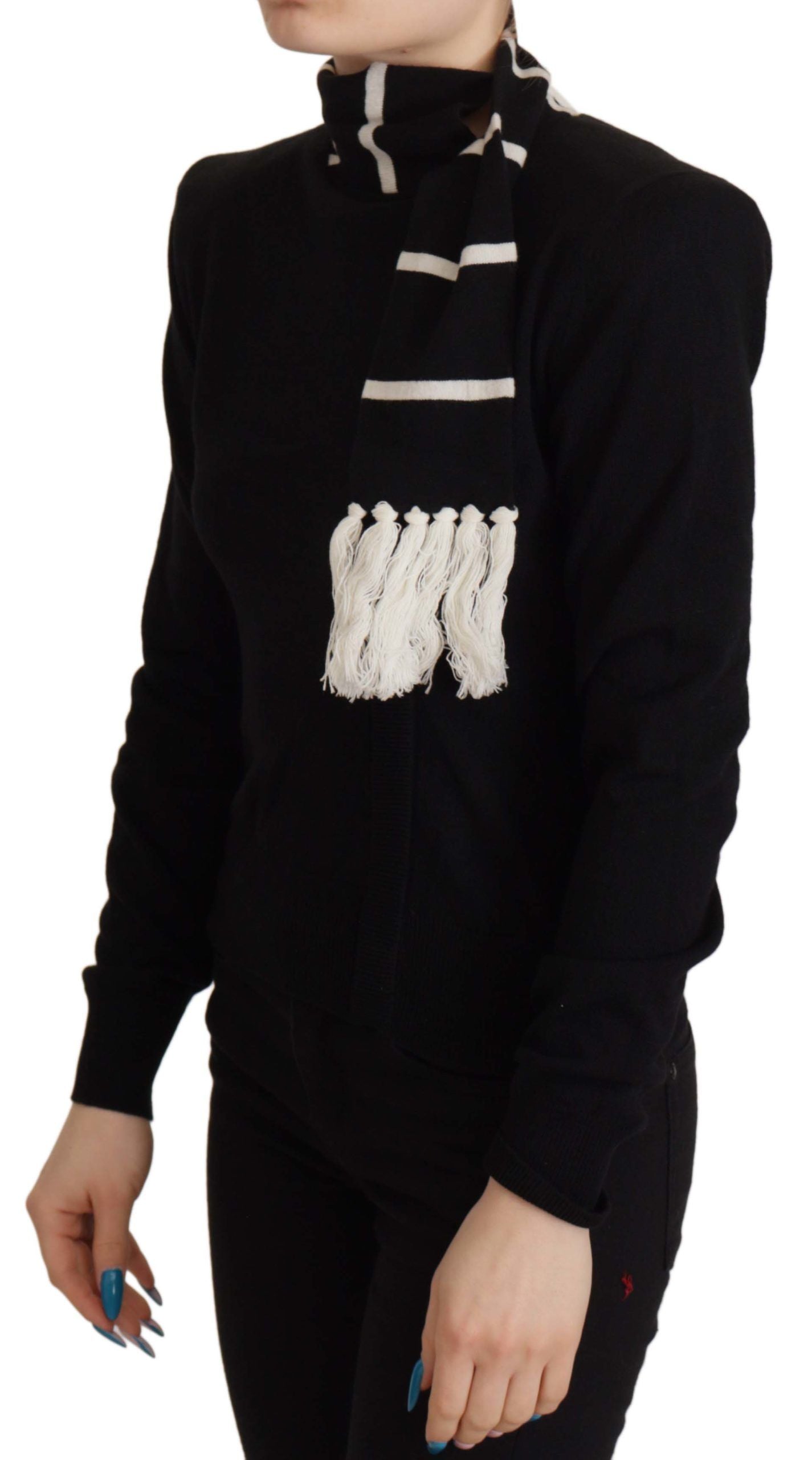 - Elegant Black Cashmere Turtleneck Sweater