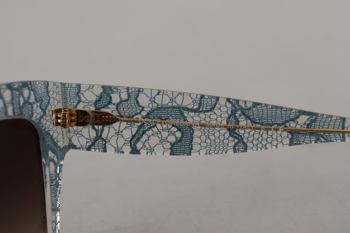 - Elegant Lace Detail Blue Sunglasses
