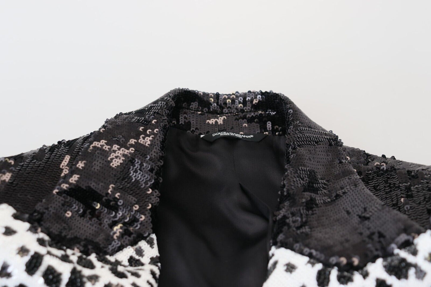 - Elegant Black Single Breasted Blazer