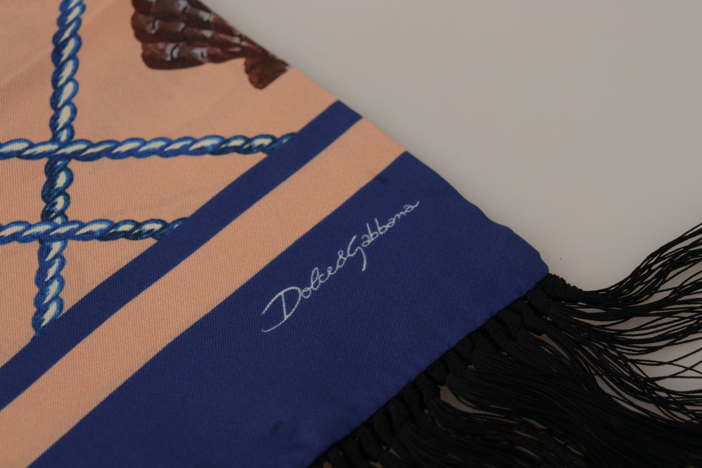 - Elegant Silk Men's Scarf Wrap - Multicolor Luxury Accessory