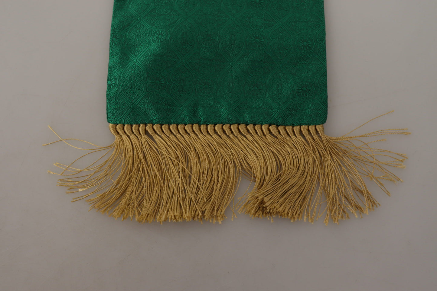 - Elegant Green Silk Blend Men's Scarf