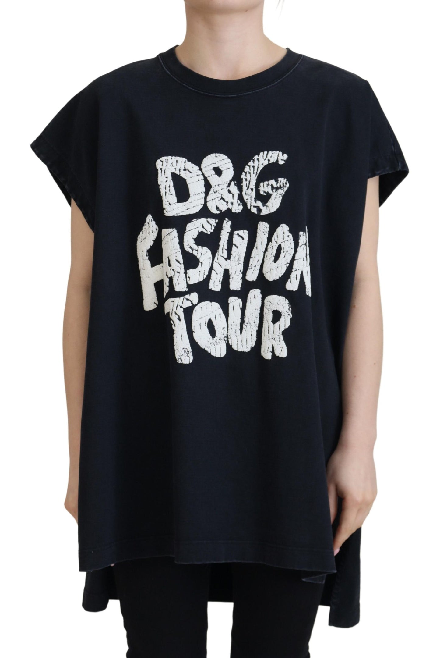 - Elegant Cotton Round Neck Tee with Print