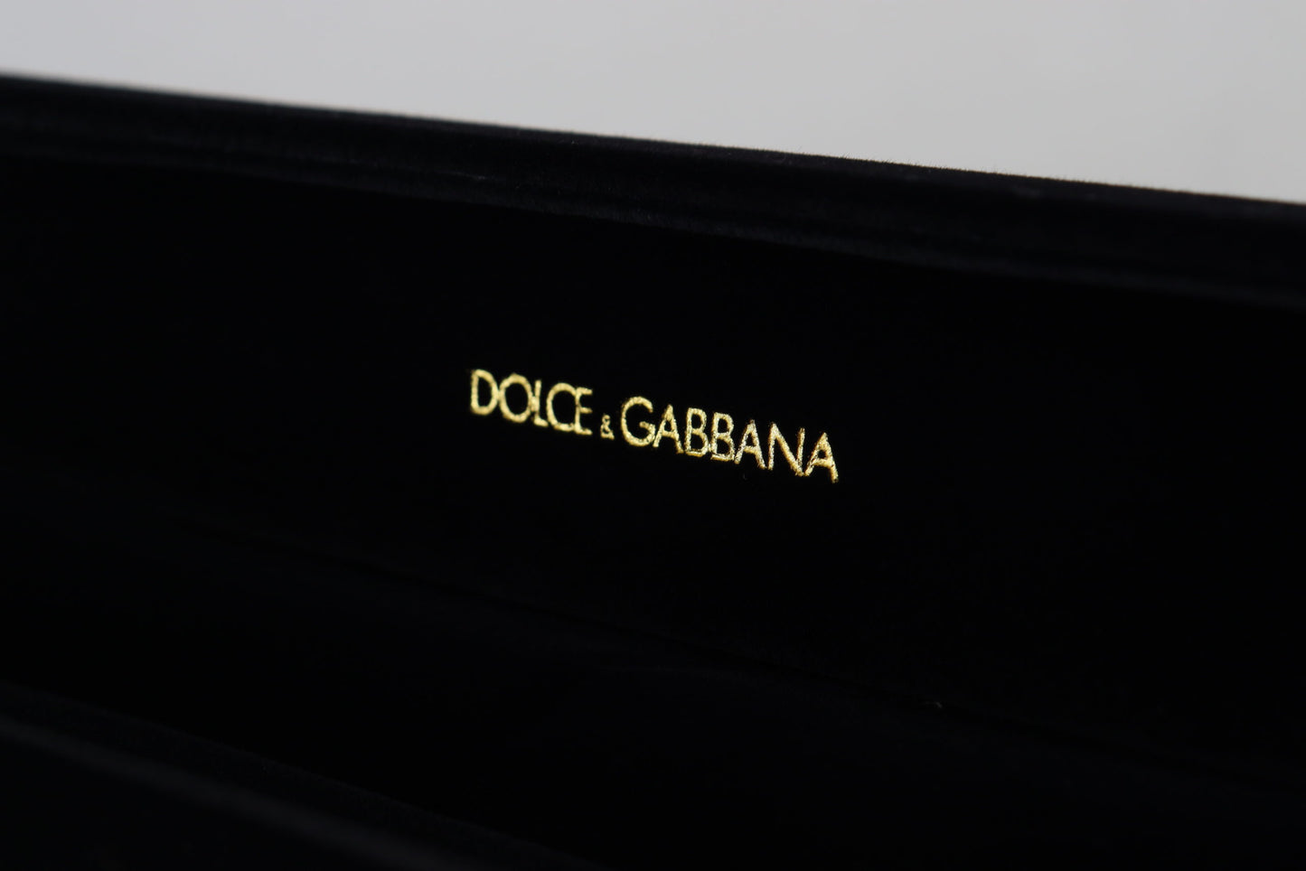 - Elegant Velvet Jewelry Storage Box