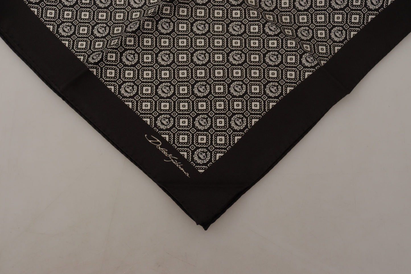 - Elegant Black Silk Men's Scarf Wrap
