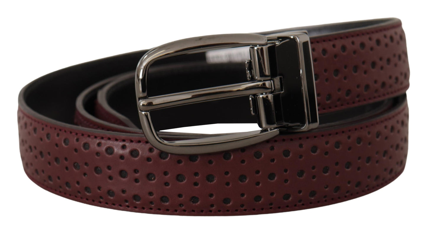 - Elegant Leather Belt with Metal Buckle