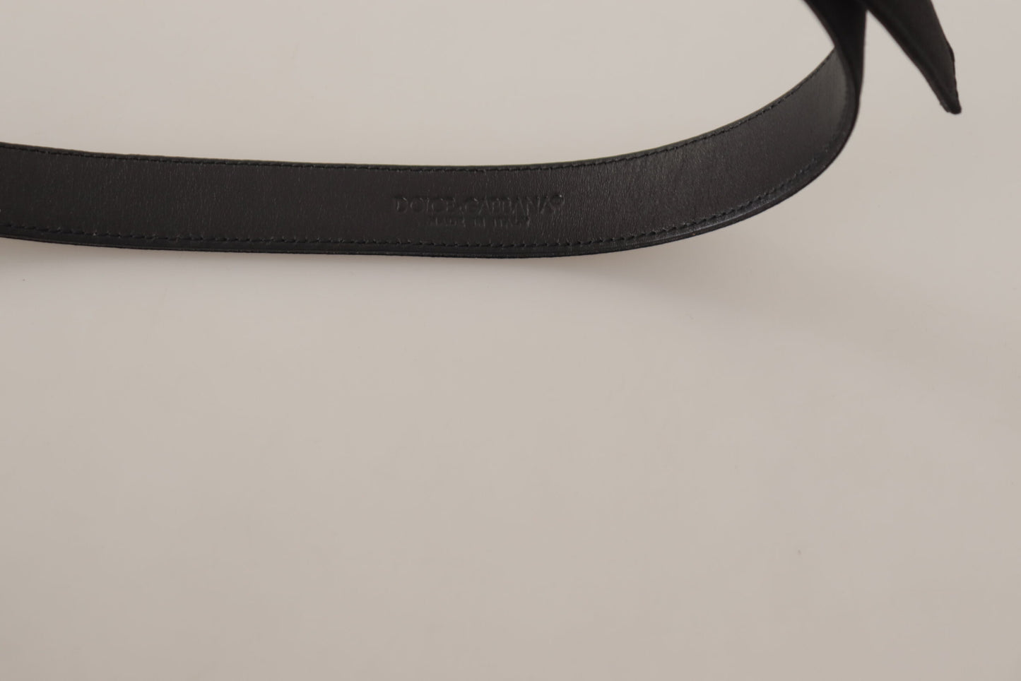 - Elegant Black Leather Belt with Metal Buckle