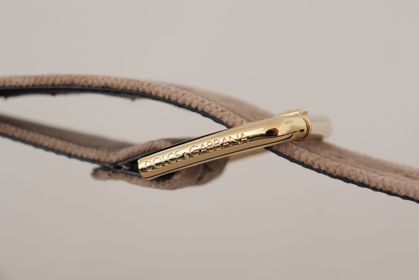 - Elegant Velvet Logo Buckle Belt
