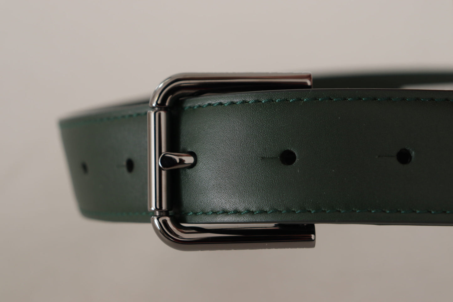 - Elegant Dark Green Leather Belt with Logo Buckle