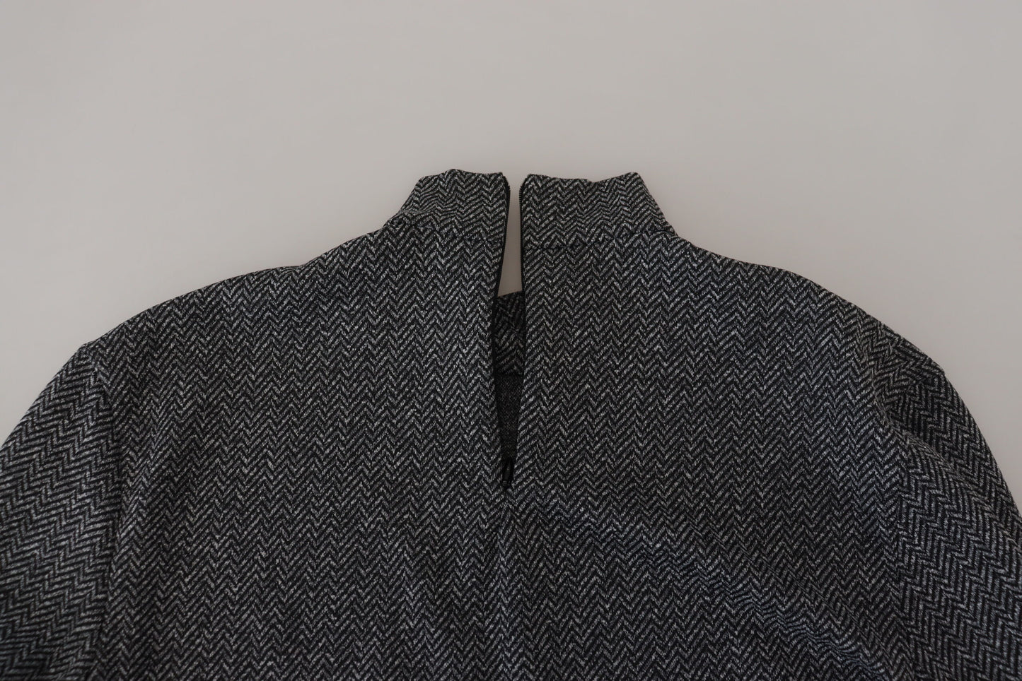 - Elegant Dark Gray Pullover Sweater
