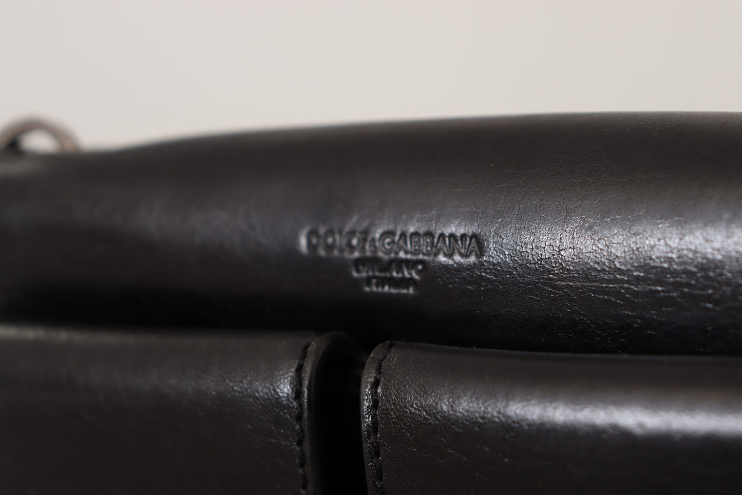 - Elegant Mini Leather Wallet in Timeless Black