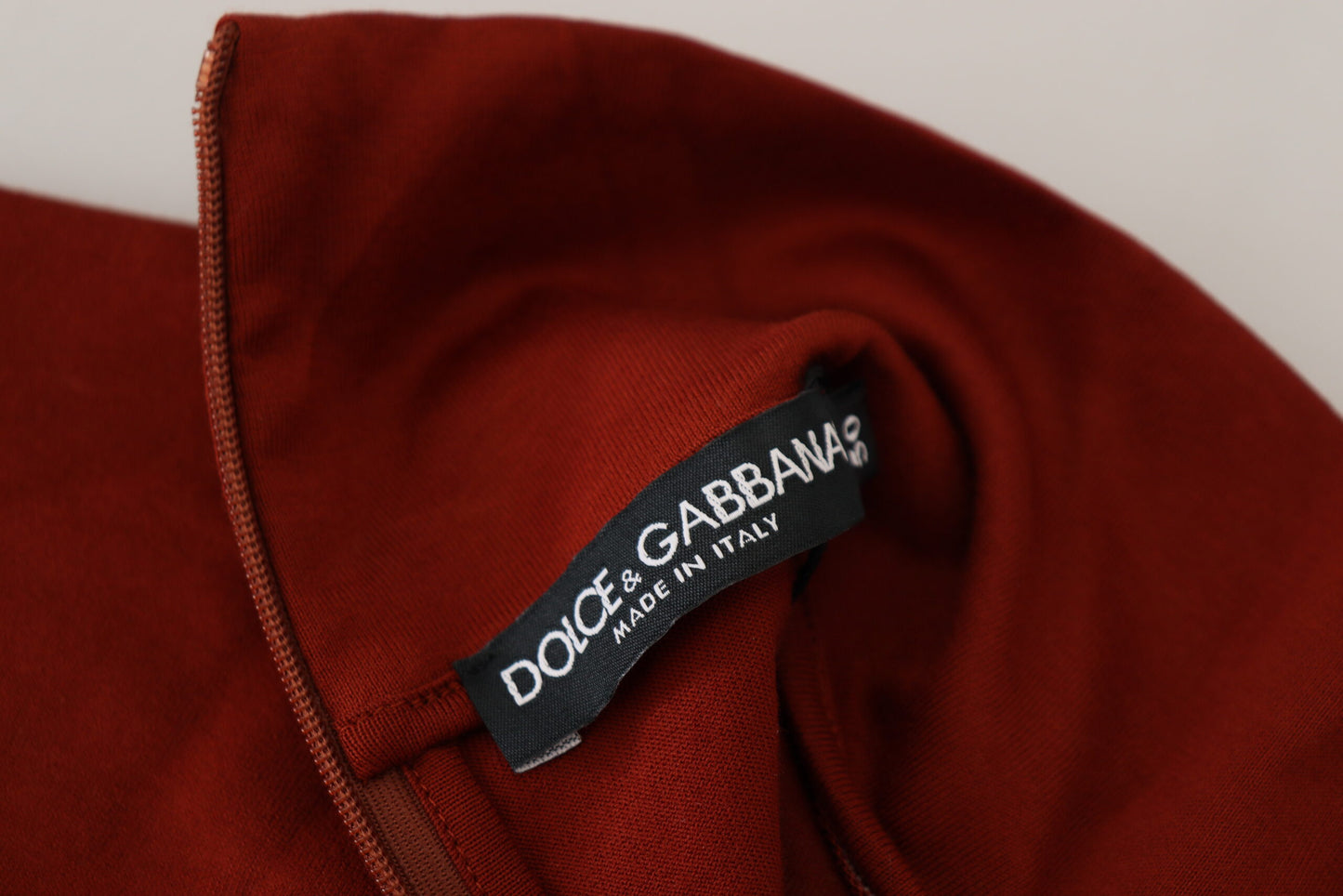 - Elegant Maroon Collar Zip Sweater