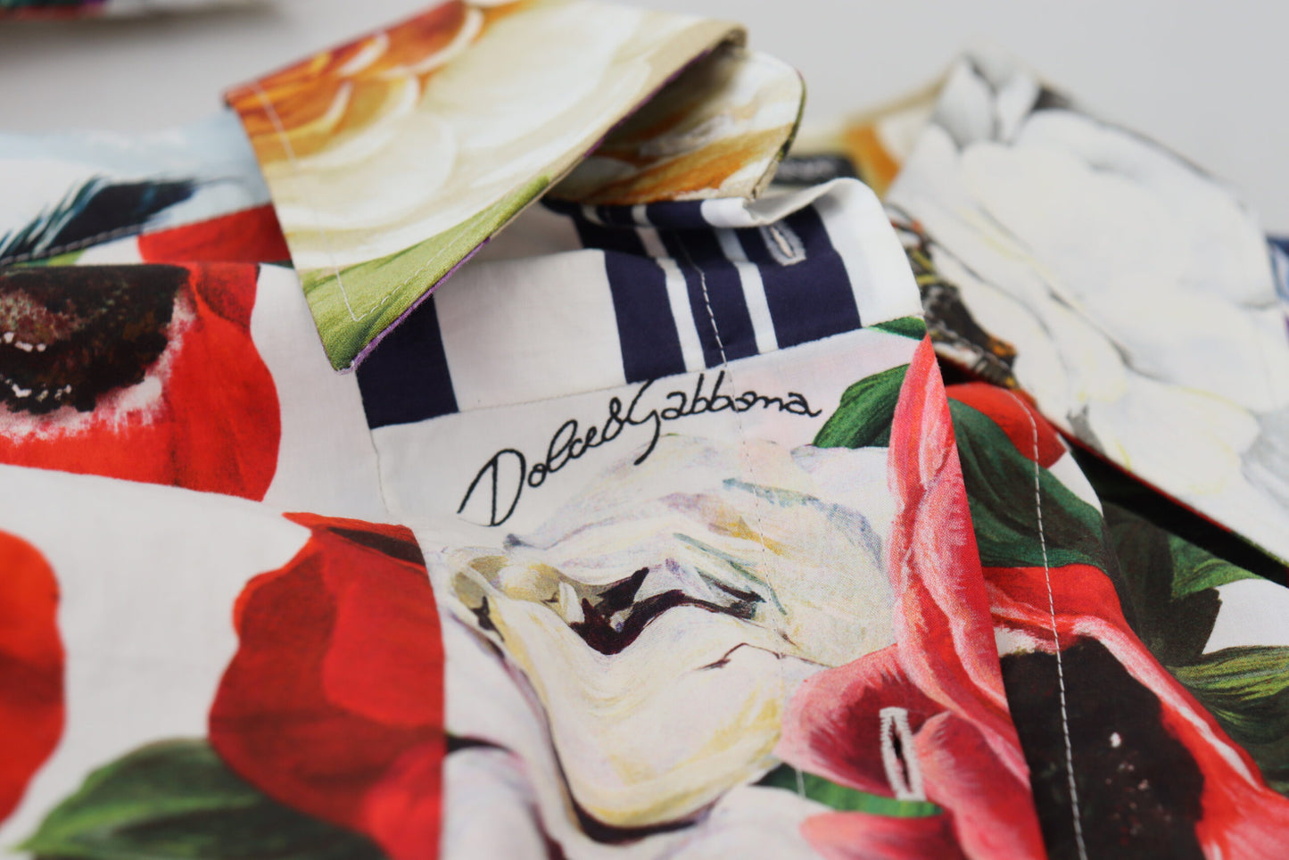 - Elegant Floral Cotton Long Sleeve Top