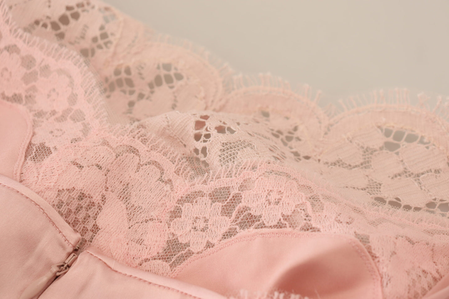 - Elegant Sheer Lace Sleeveless Blouse in Pink