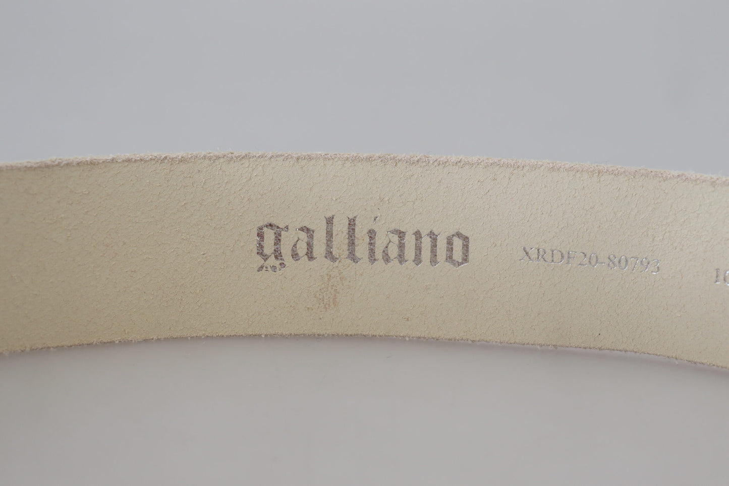 - Elegant Pink Leather Fashion Belt