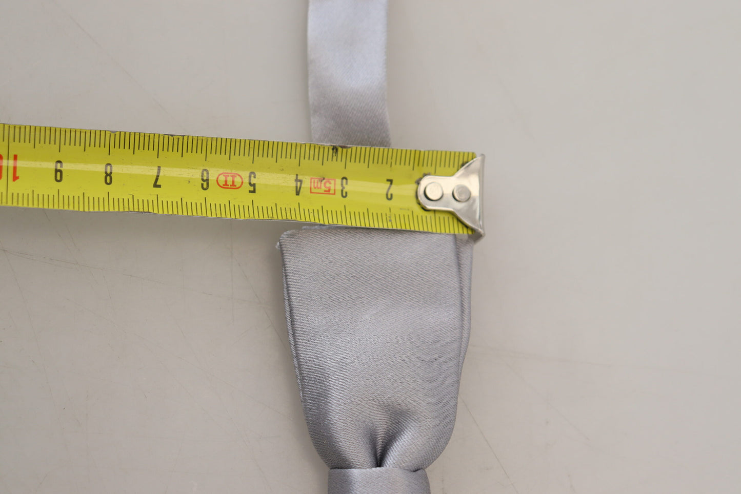 - Elegant Gray Silk Bow Tie