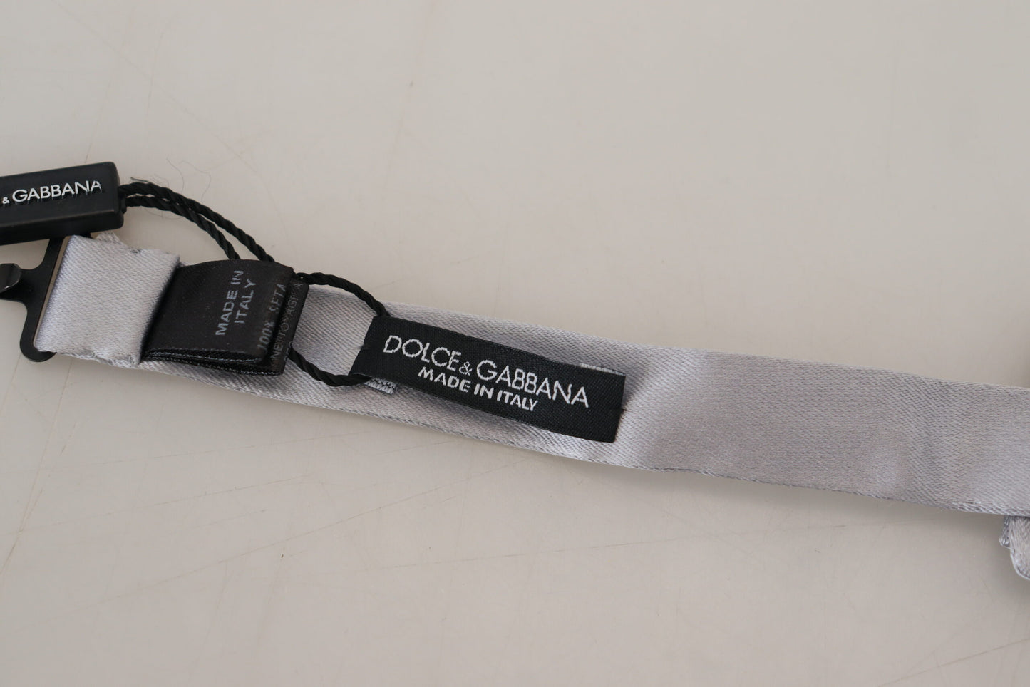 - Elegant Gray Silk Bow Tie