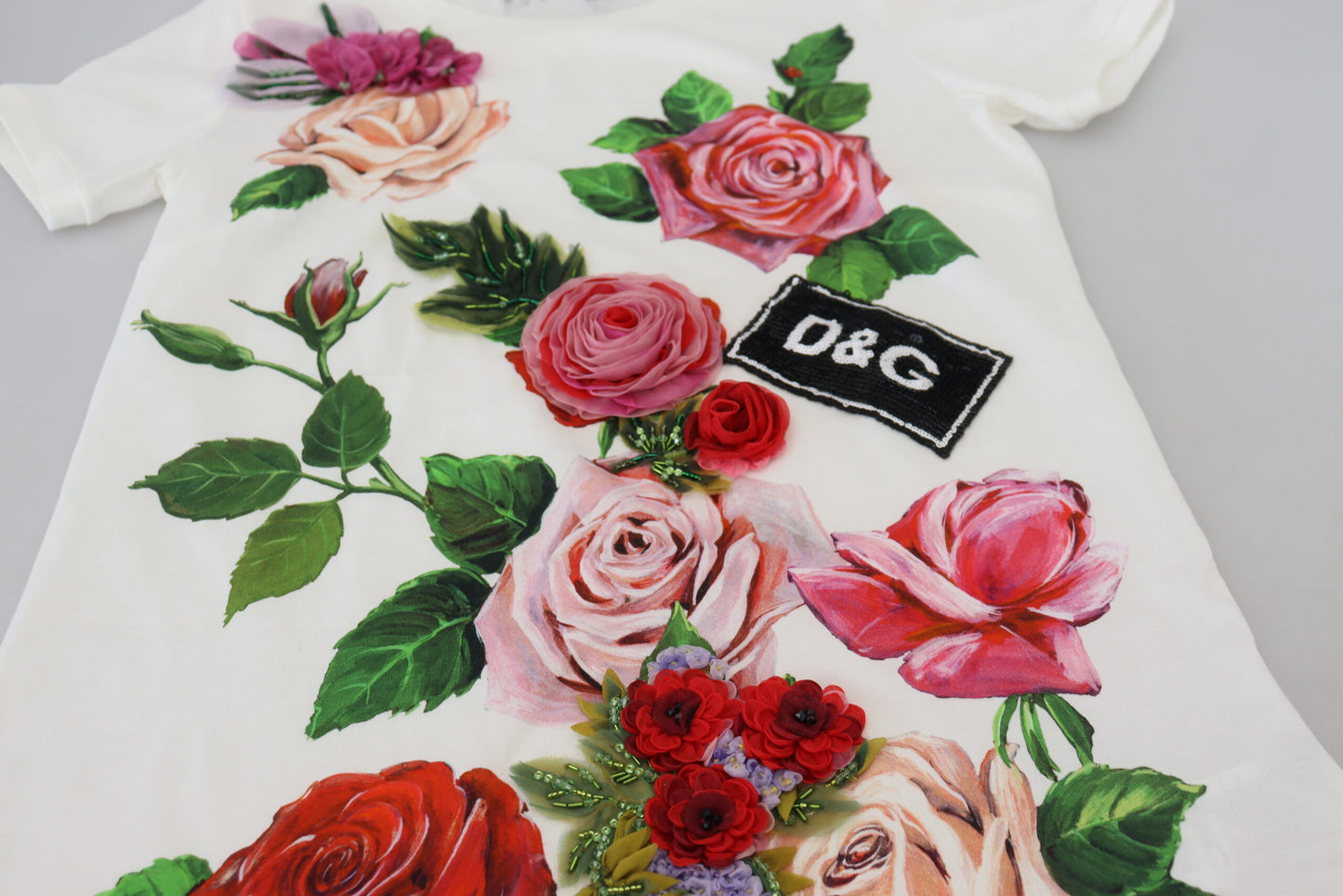 - Elegant Multicolor Rose Print Cotton Tee