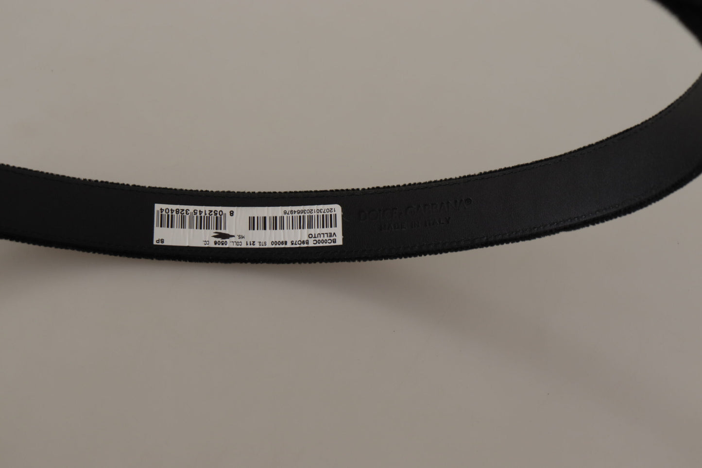 - Chic Velvet Elegance Belt