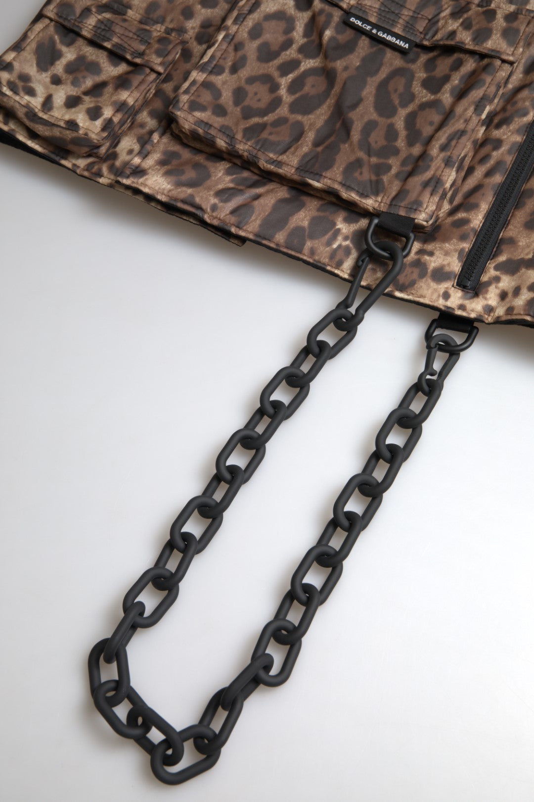 - Silk Leopard Vest Exclusive Sportswear