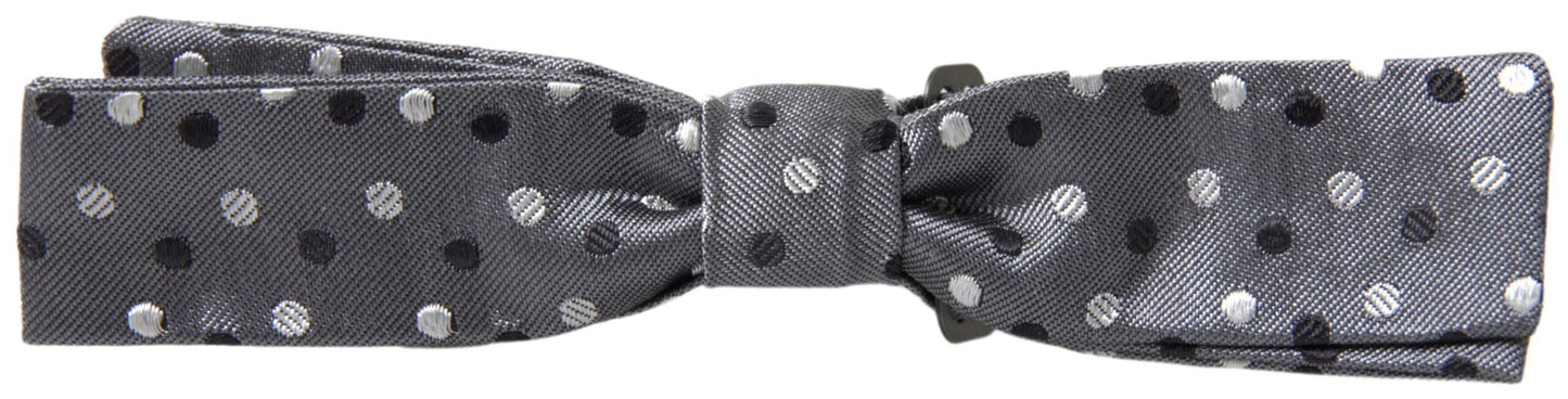 - Elegant Silk Gray Bow Tie