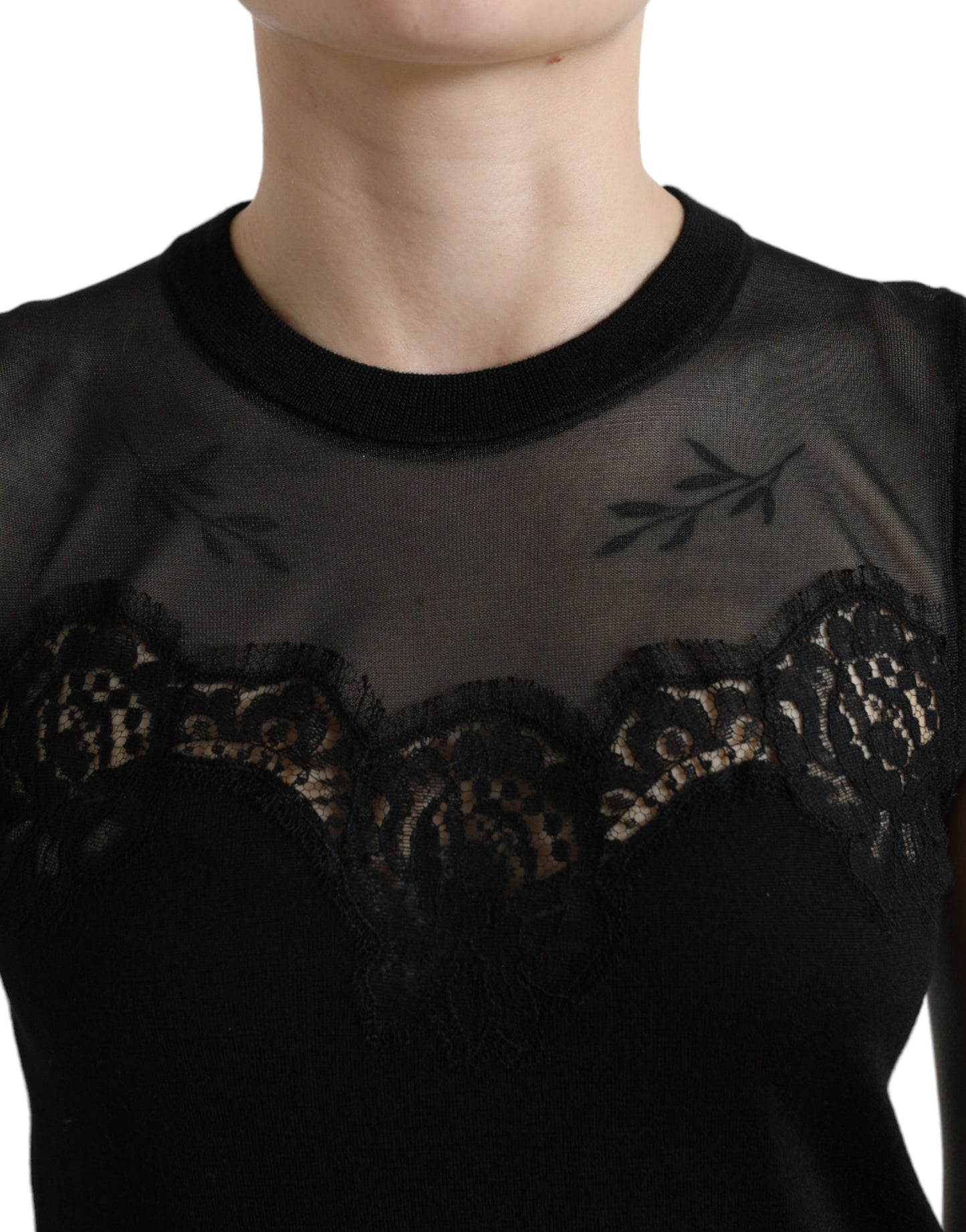 - Elegant Lace Trim Sleeveless Tank Top