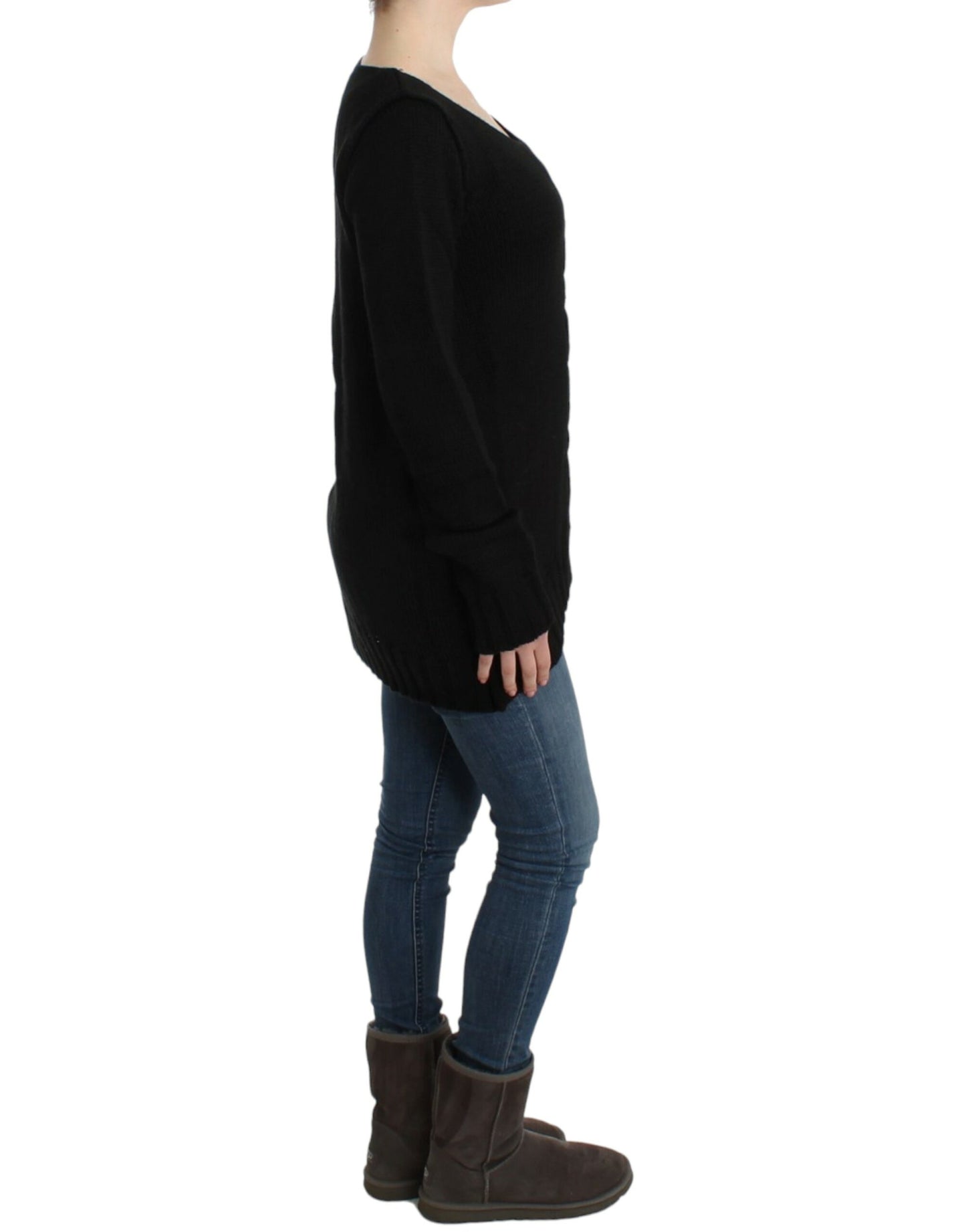- Alluring Black Knitted Crew Neck Sweater