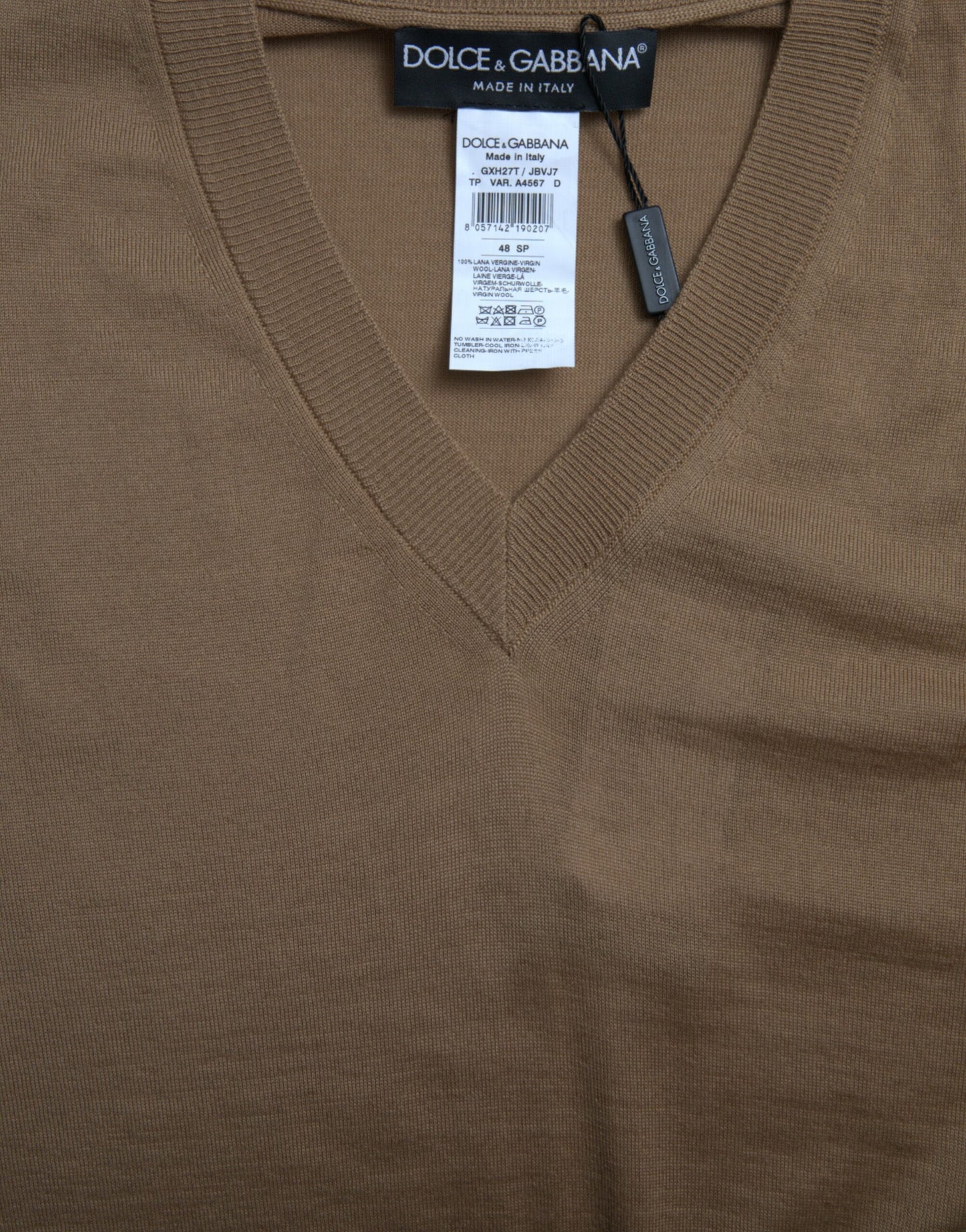 - Elegant Sleeveless V-Neck Wool Sweater