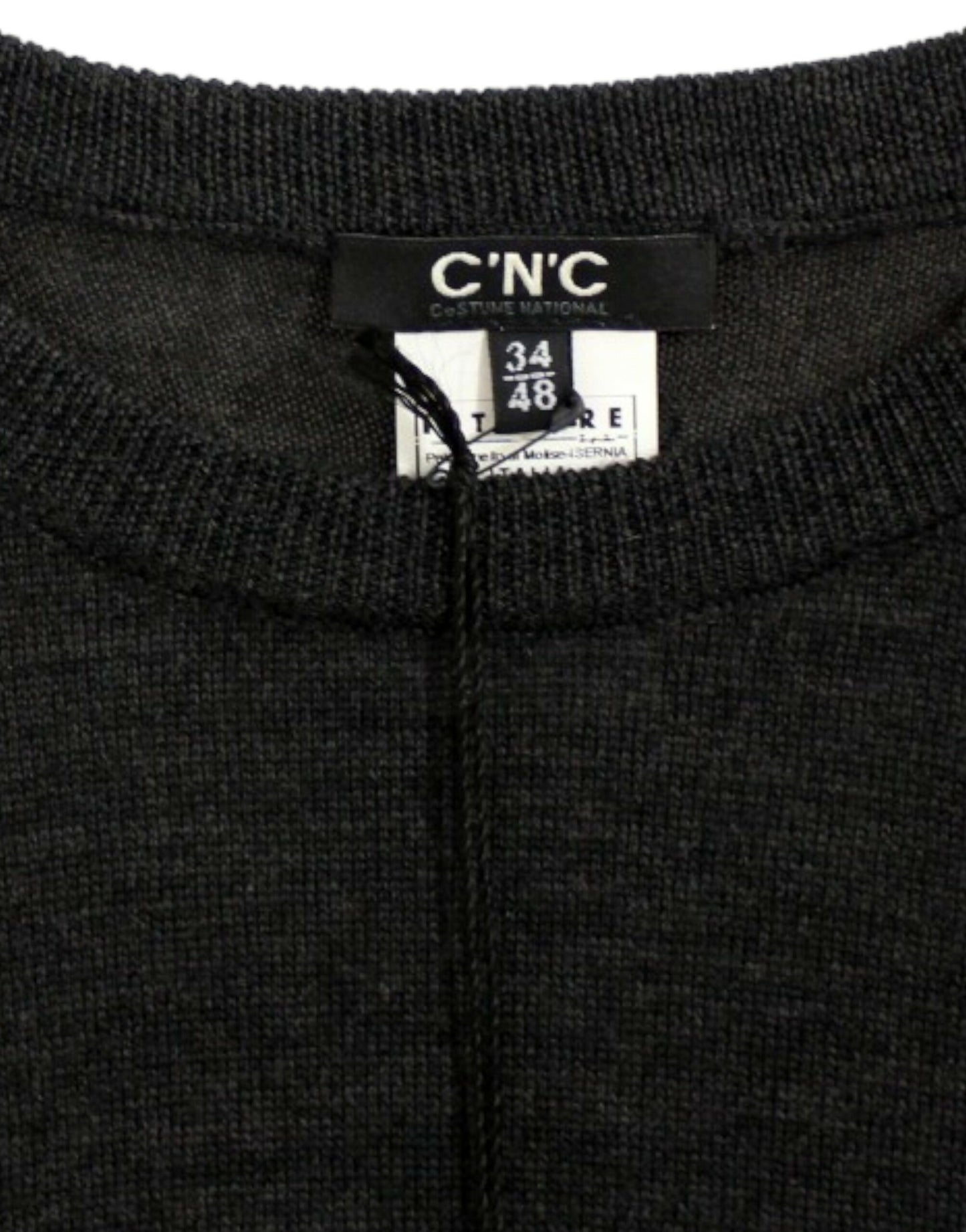 - Elegant Gray Crewneck Sweater Pullover
