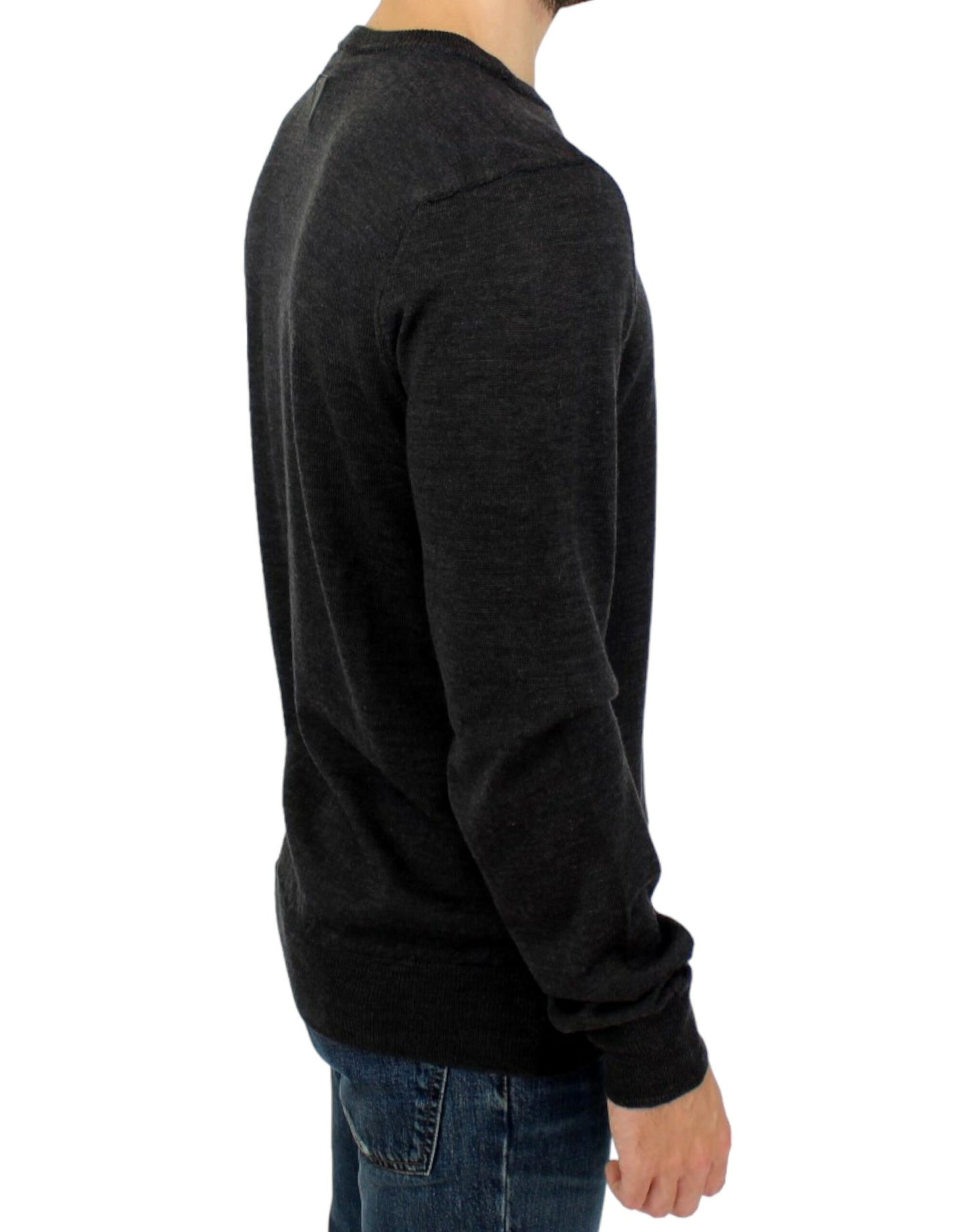- Elegant Gray Crewneck Sweater Pullover