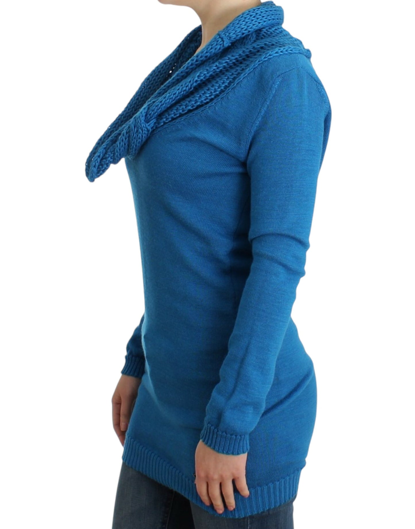 - Chic Blue Scoop Neck Knit Sweater