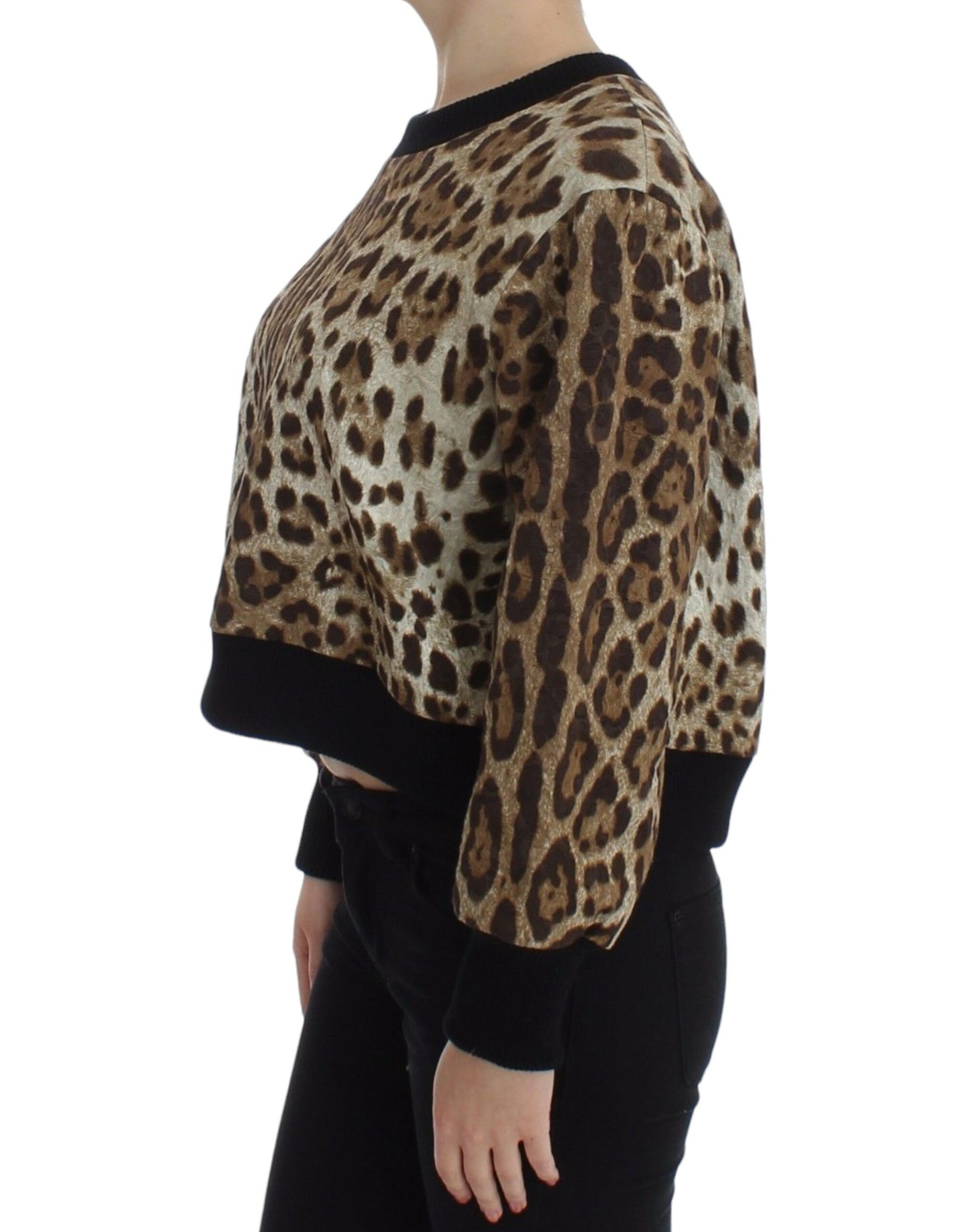 - Elegant Leopard Print Short Sweater Top