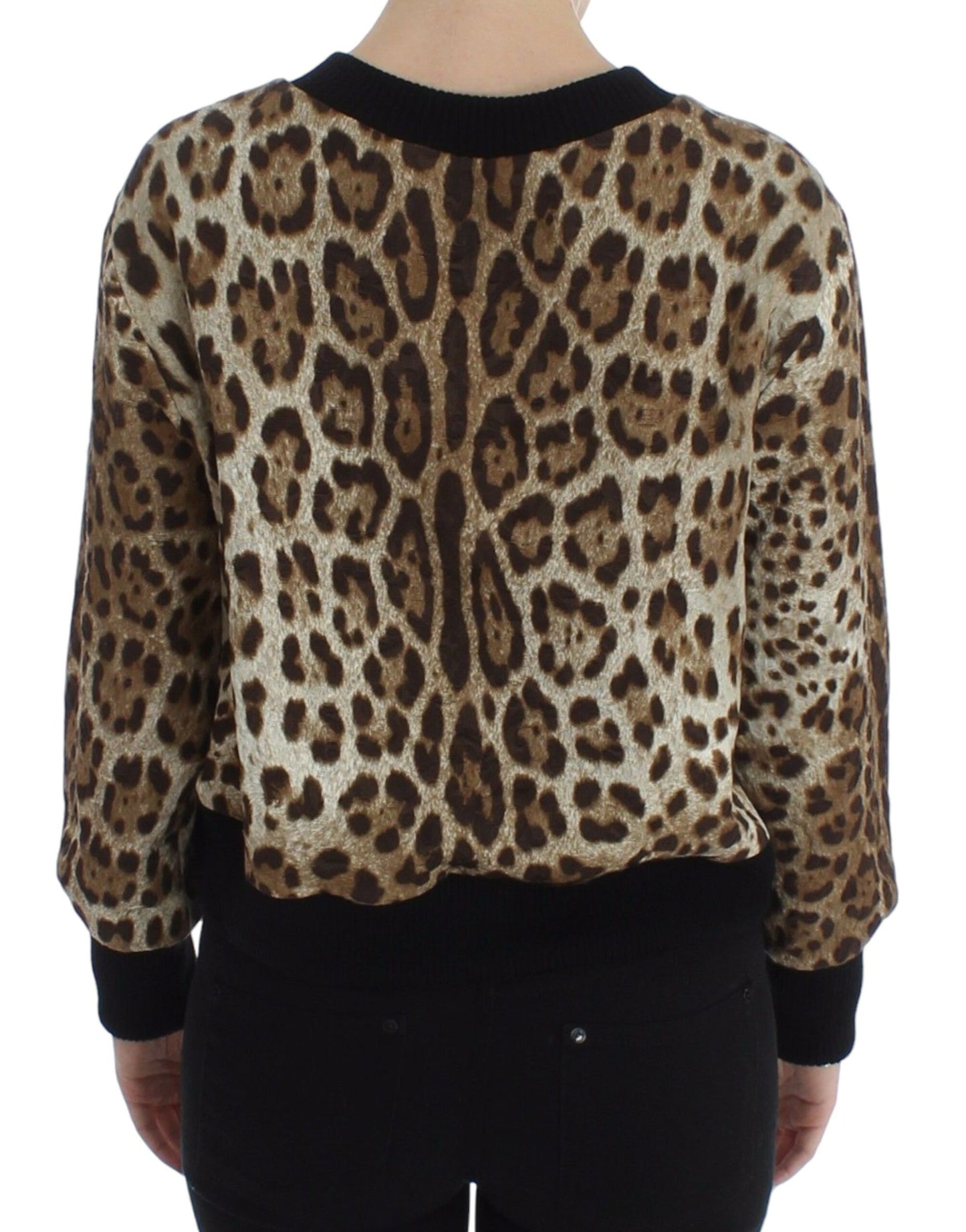 - Elegant Leopard Print Short Sweater Top