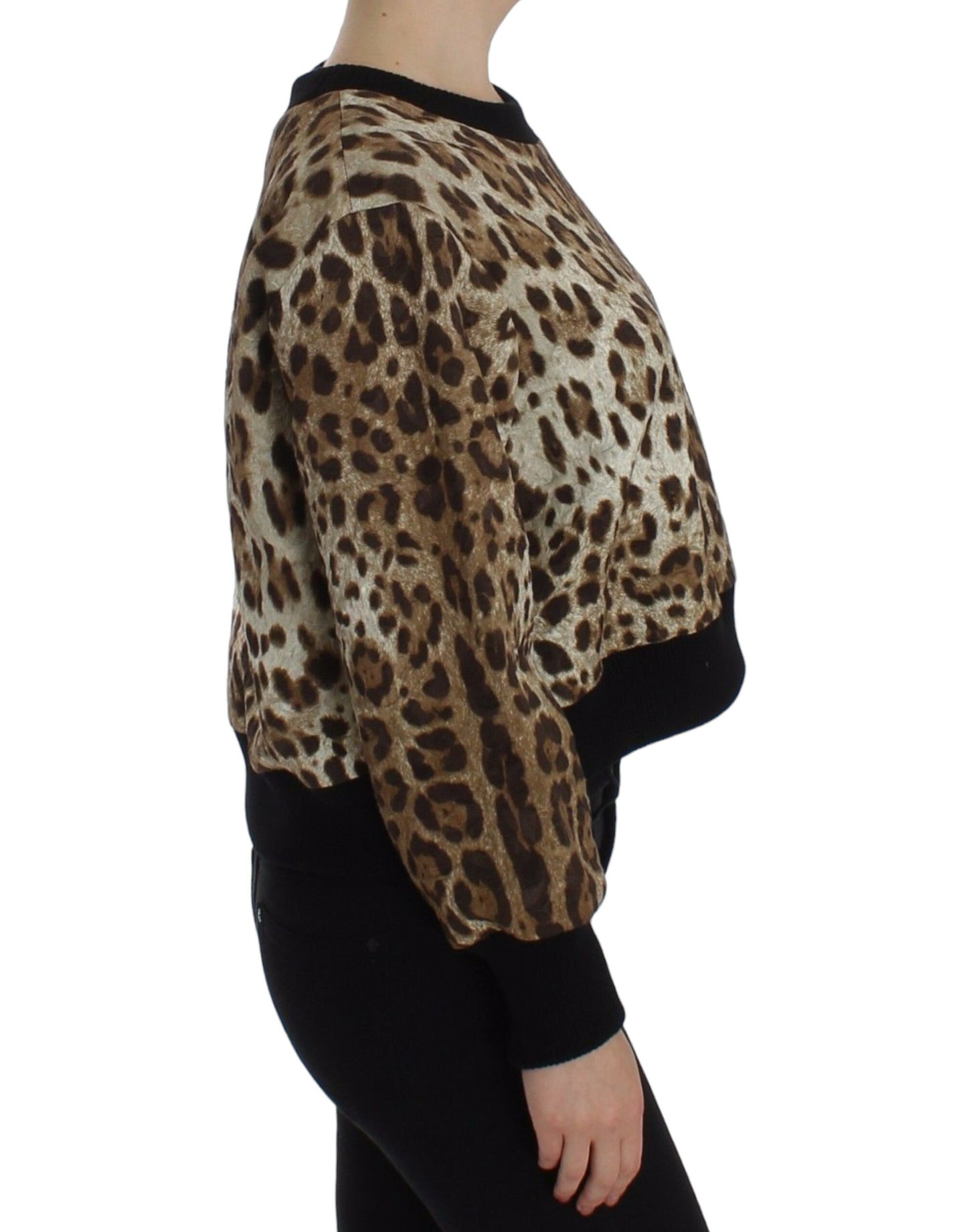- Elegant Leopard Print Short Sweater Top