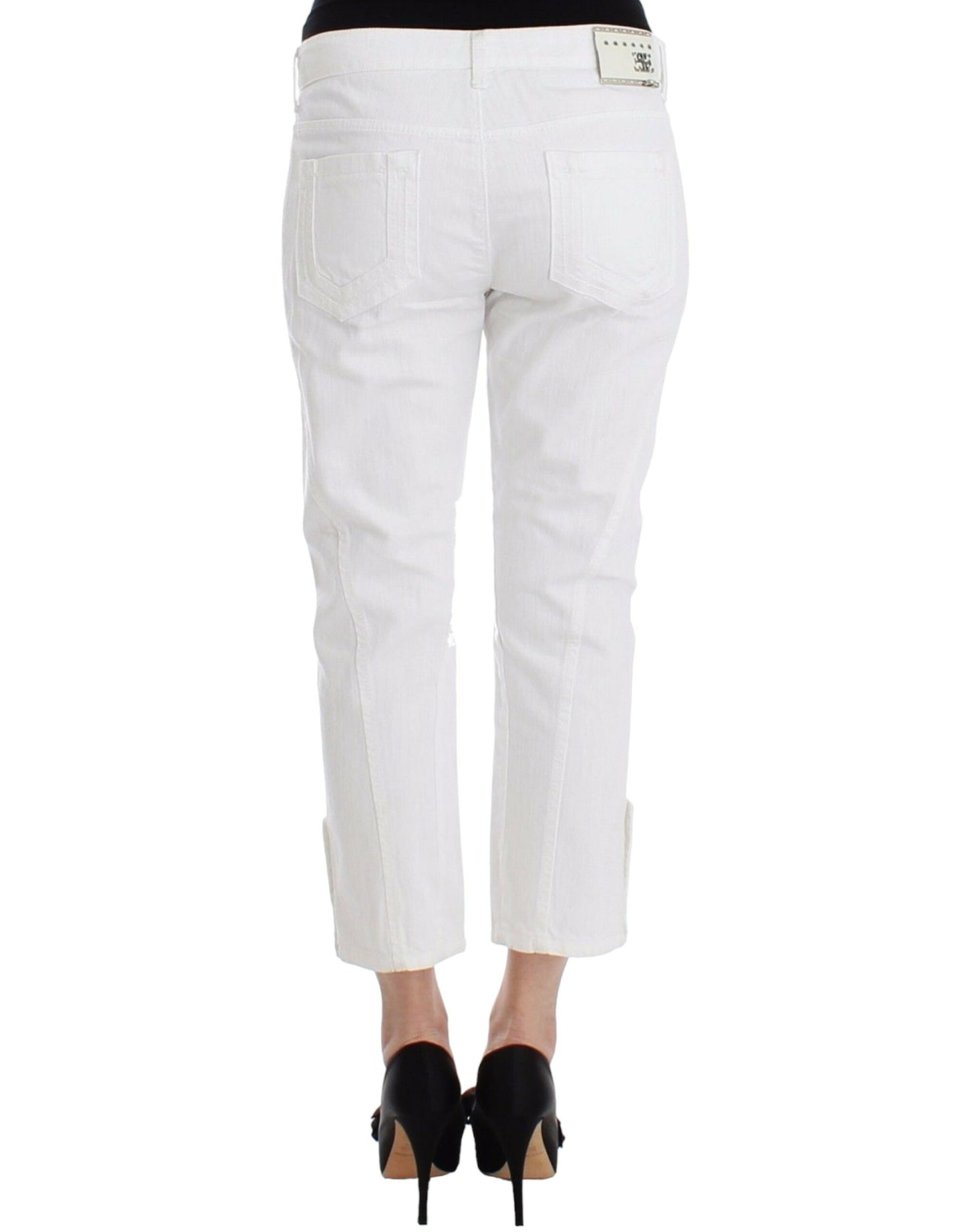 - Chic White Cropped Jeans for Sophisticated Style