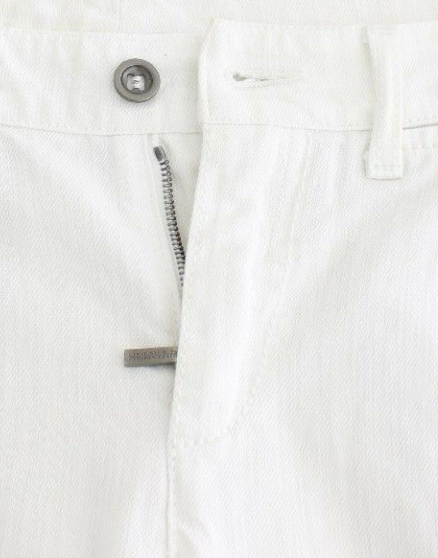 - Chic White Cropped Jeans for Sophisticated Style